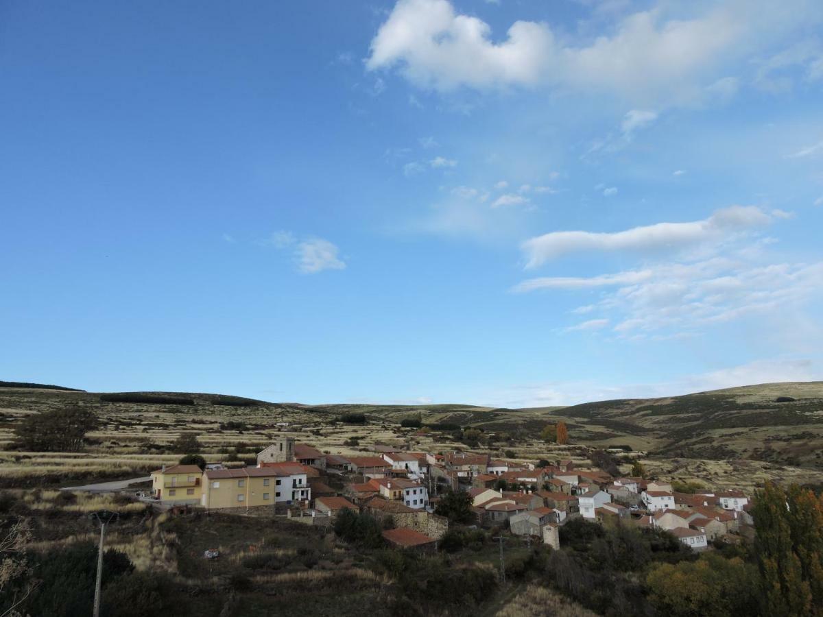 Casa Sierra De Gredos Guest House Navasequilla Eksteriør bilde